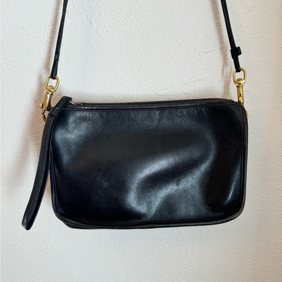 Vintage Coach Crossbody Bag - Picture 3 of 7